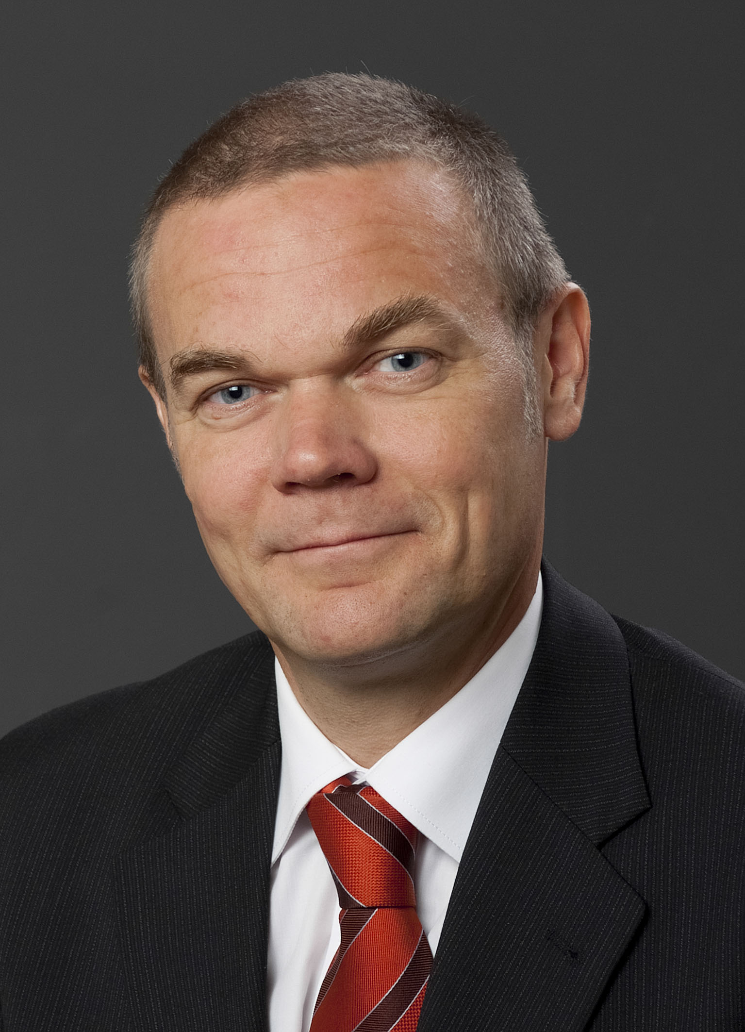Ny norsk dommer i EMD, Arnfinn Bårdsen