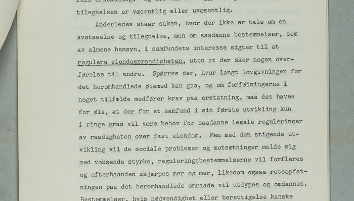 Fra Høyesterettsdommen i Strandlovsaken. Riksarkivet, Høyesterett, saksomslag for sakspapirer for muntlig behandlede saker, 1970