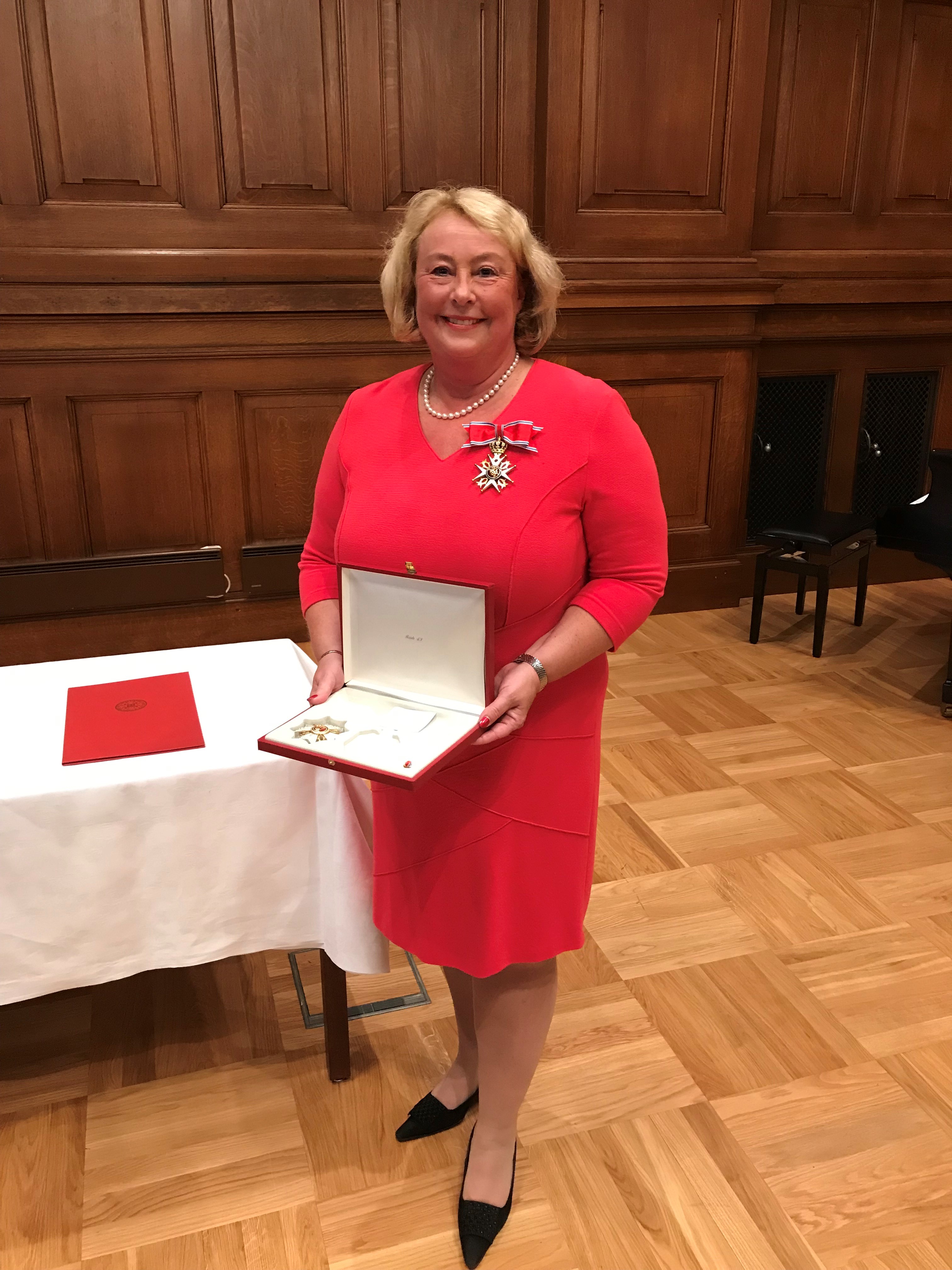 St. Olavs til Øie 9.10.18 Toril M. Øie HALVNÆRT.jpg
